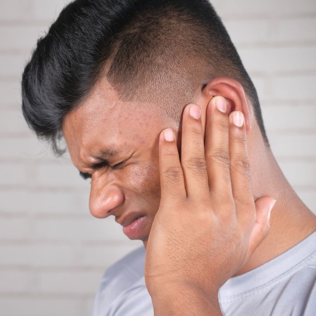 suffering pain in ear otology doctor delhi